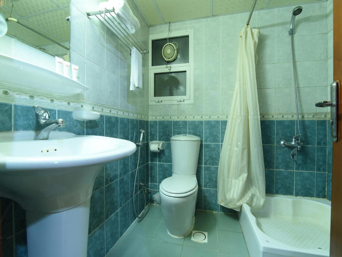 Oyo 274 California Suites Fudzsejra Kültér fotó