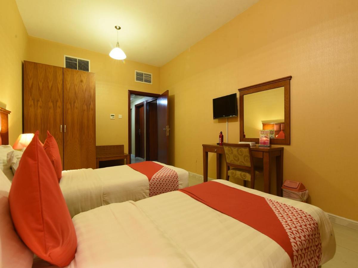 Oyo 274 California Suites Fudzsejra Kültér fotó