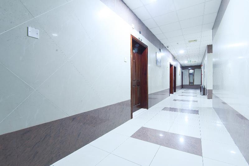 Oyo 274 California Suites Fudzsejra Kültér fotó