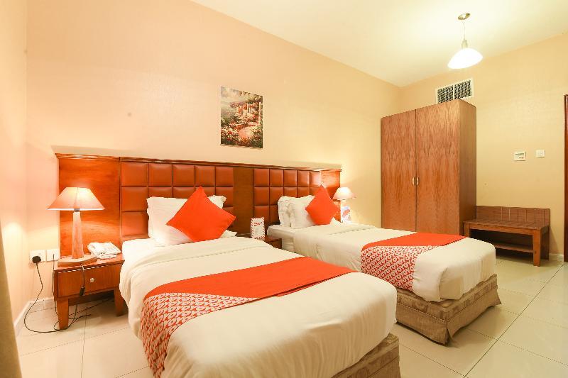 Oyo 274 California Suites Fudzsejra Kültér fotó